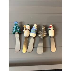 5 Christmas-themed Cheese or butter Spreaders